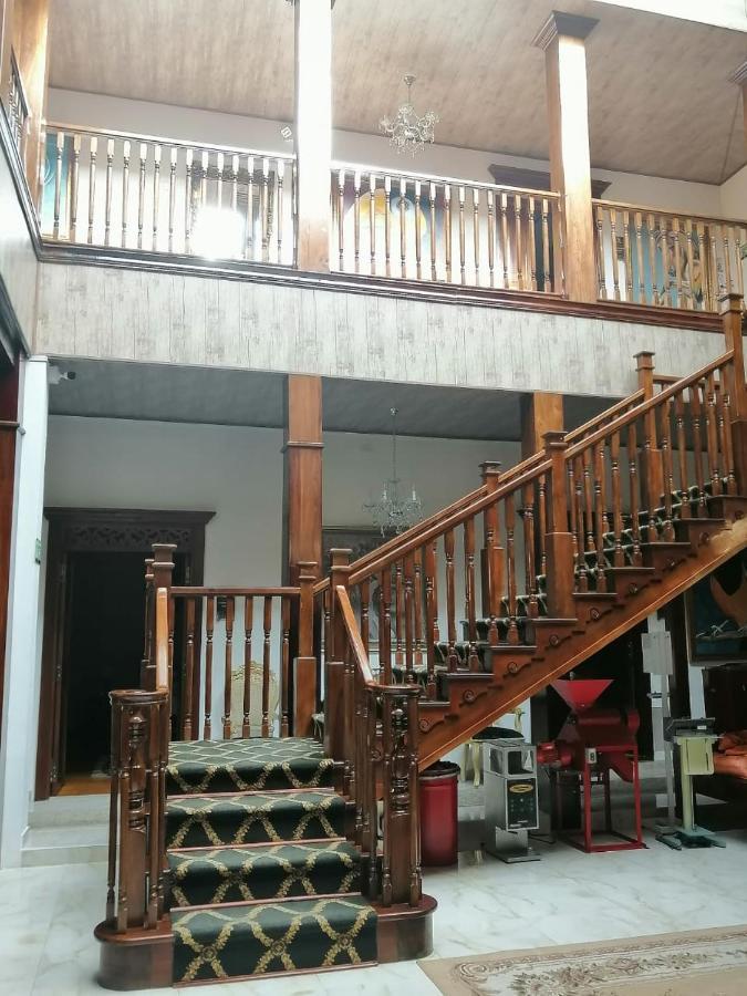 Salamina Highs Exterior photo